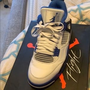 Jordan retro 4